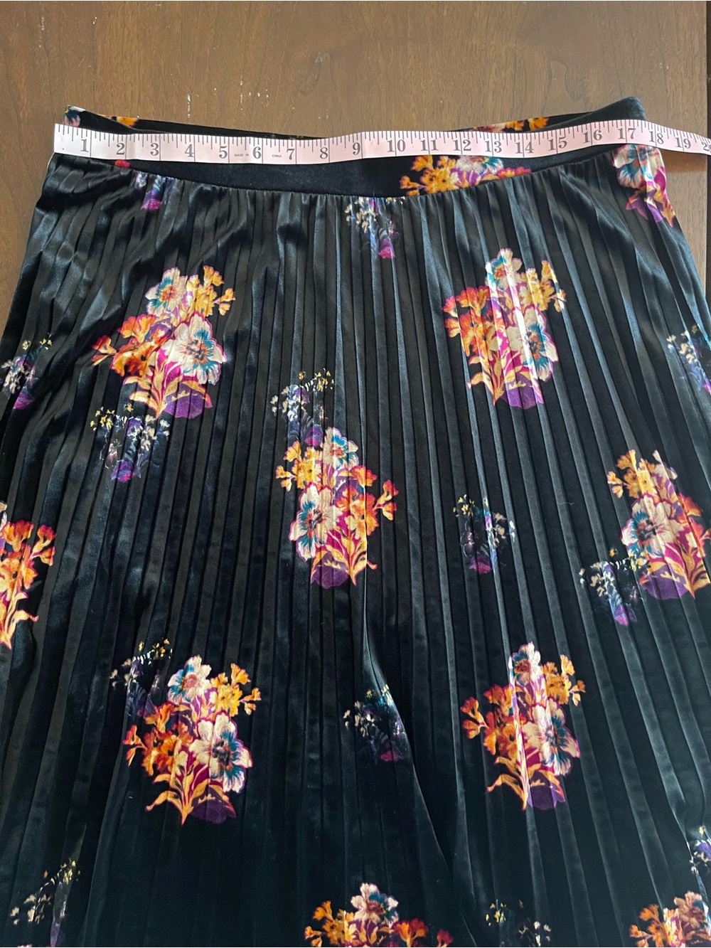 Anthropologie Maeve Velvet Black Pleated Midi Skirt with Floral Clusters - Picture 4 of 8